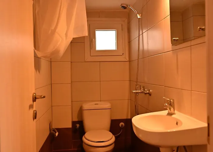 Retro View * Peraía